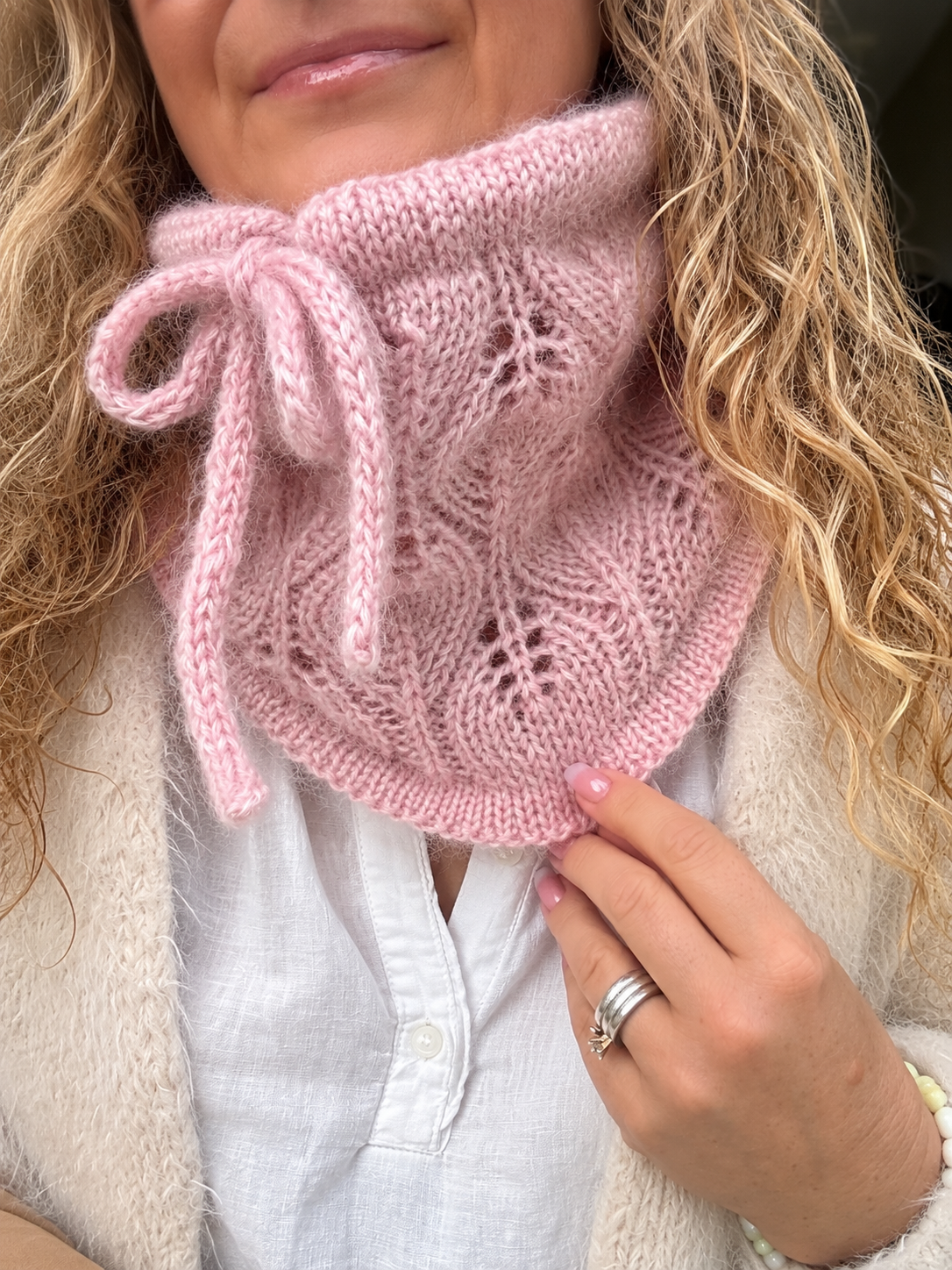 Thalia cowl