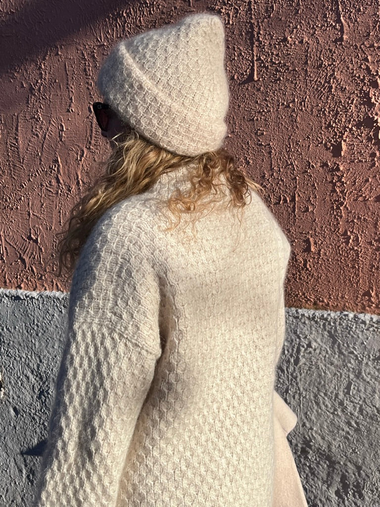 Honey sweater